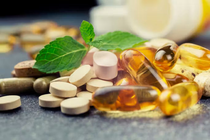 How Multivitamins and Herbal Supplements Work Together for Better Health